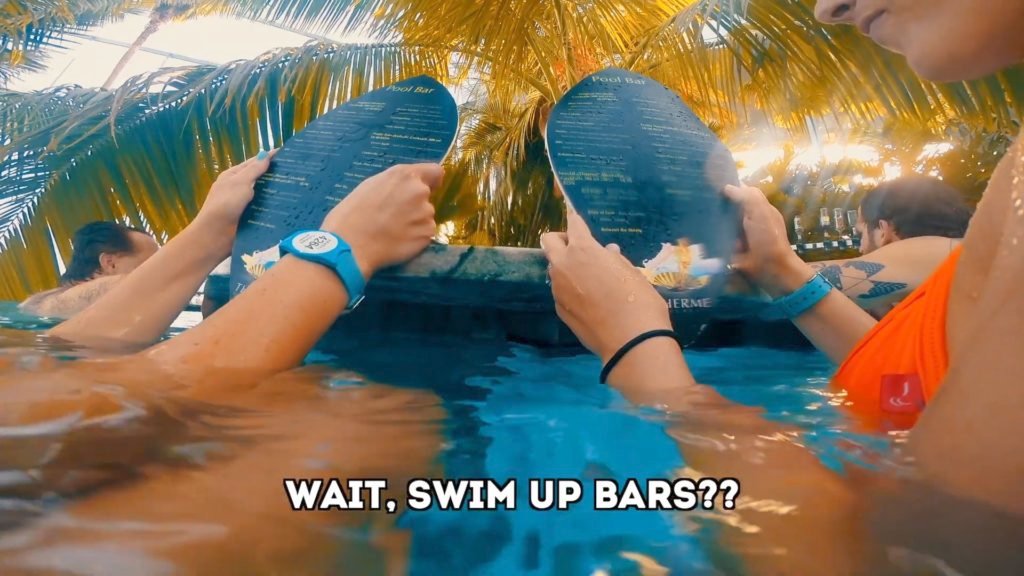 Take a break from relaxing and swim up to the bar at Therme Bucharest