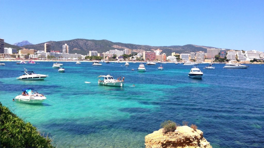If you don't want to sit on the beach, you can enjoy a boat ride in Mallorca!