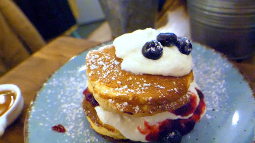 Bagel Lounge has pancakes, waffles, eggs, bagel sandwiches, and more!